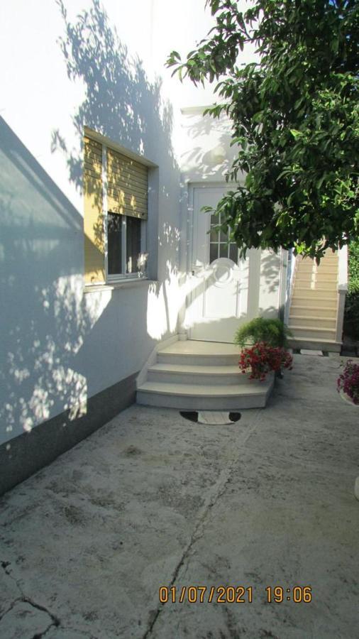 Apartment Tomy Trogir Eksteriør billede