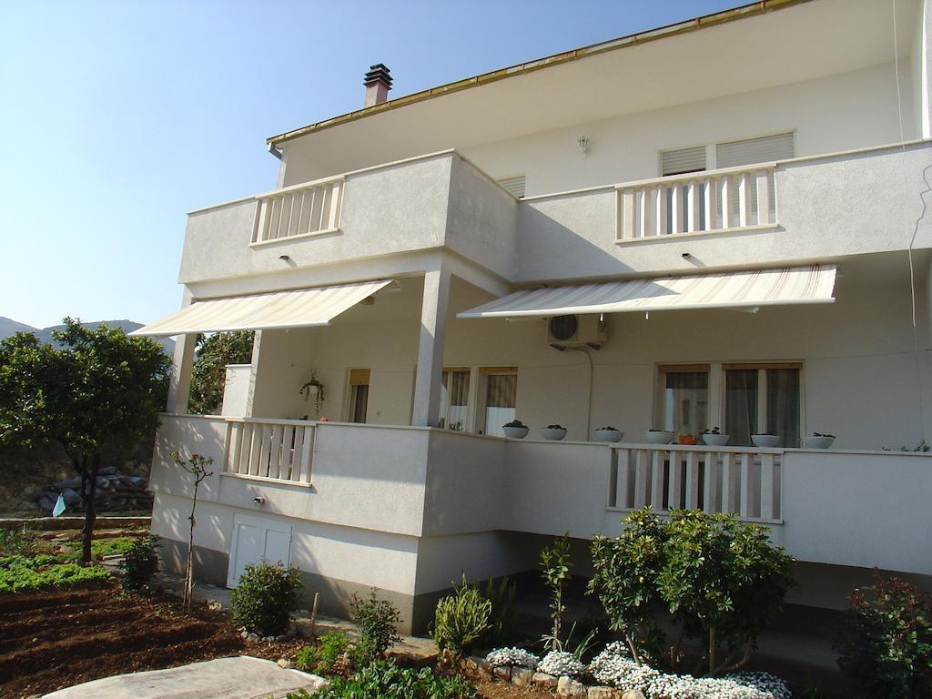 Apartment Tomy Trogir Eksteriør billede