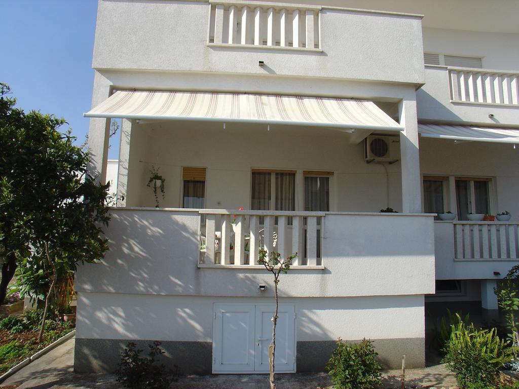 Apartment Tomy Trogir Eksteriør billede
