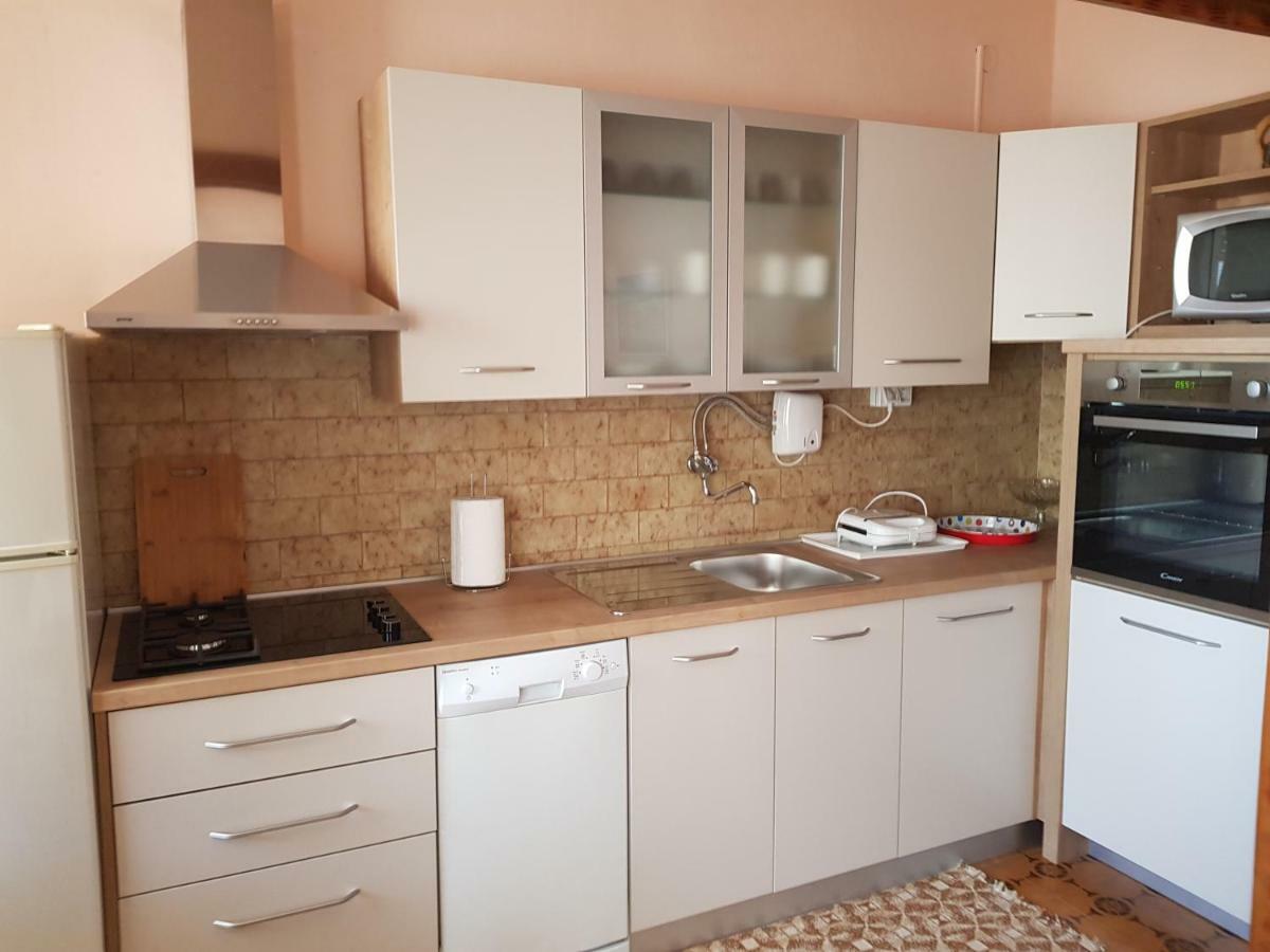 Apartment Tomy Trogir Eksteriør billede