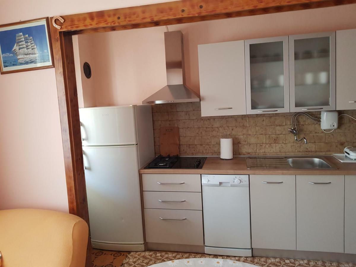 Apartment Tomy Trogir Eksteriør billede